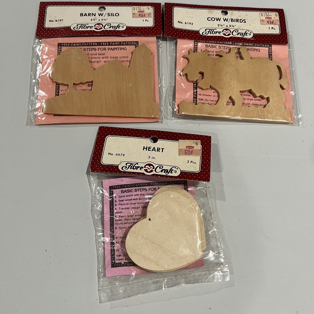 Fibre‎ Craft Unfinished Wooden Craft Pieces Lot Heart Barn Cow Painting Decor